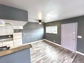 6923 Issac Ave in Las Vegas, NV - Building Photo - Building Photo