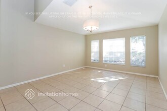 6647 Cambridge Park Dr in Apollo Beach, FL - Foto de edificio - Building Photo