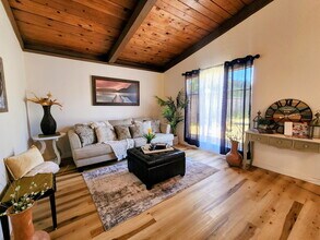 380 Deodara St in Vacaville, CA - Building Photo - Building Photo