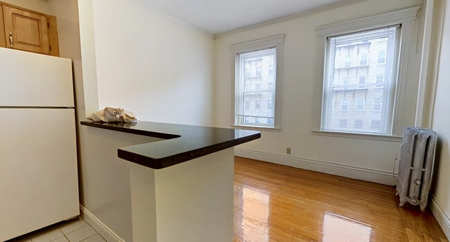 35 Queensberry, Unit 32#3