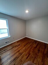 241 Franklin St in Elizabeth, NJ - Foto de edificio - Building Photo