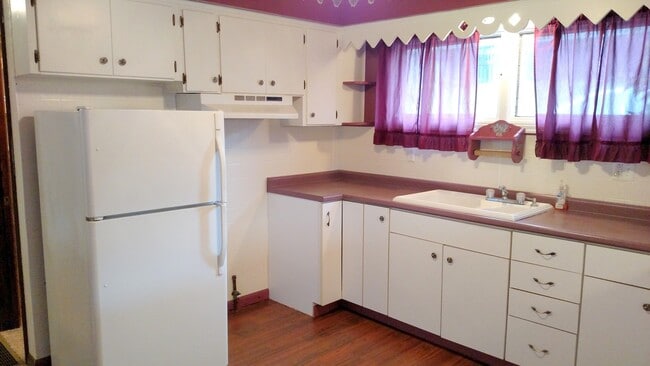 1307 Walnut St in Clairton, PA - Building Photo - Building Photo