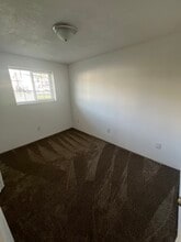 1767 N 600 W in West Bountiful, UT - Foto de edificio - Building Photo