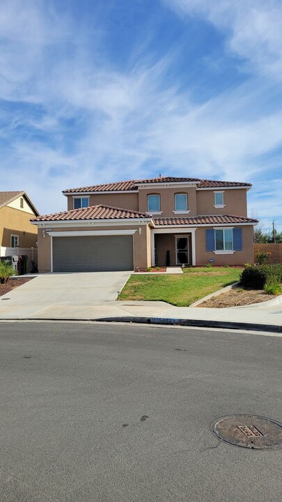 15462 Black Shadow Dr in Moreno Valley, CA - Building Photo