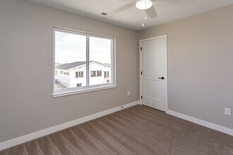 1407 NE Savana Dr in Grimes, IA - Building Photo - Building Photo