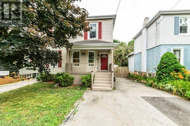 property at 17 Francis St