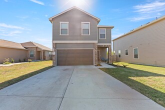 6026 Foster Bend in San Antonio, TX - Building Photo - Building Photo