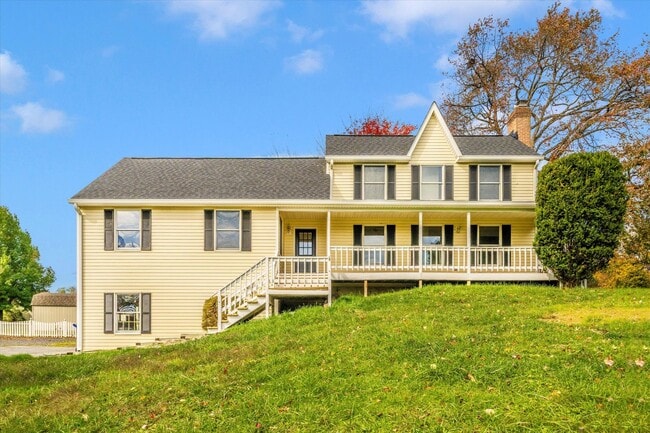 property at 180 Wicomico Dr