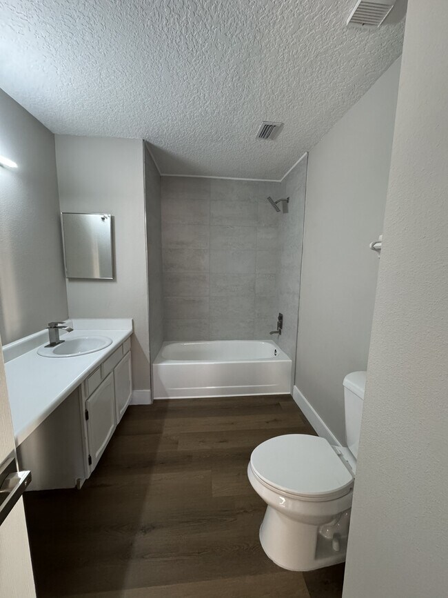 198 White Fawn Dr, Unit 198 White Fawn Drive in Daytona Beach, FL - Building Photo - Building Photo