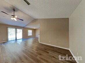 1560 Backwater Drive in Middleburg, FL - Building Photo - Building Photo