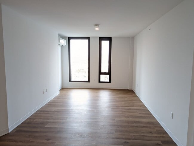 987 Queen St in Honolulu, HI - Building Photo - Building Photo