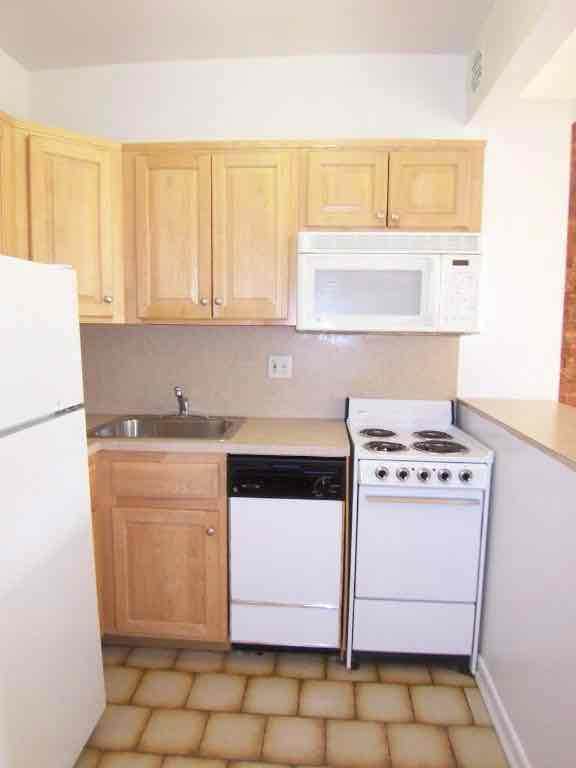 800 Amsterdam Ave in New York, NY - Building Photo - Building Photo