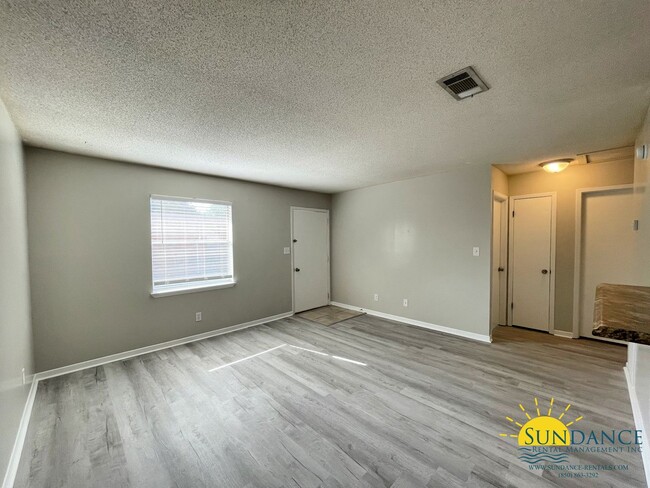 790 Navy St in Fort Walton Beach, FL - Building Photo - Building Photo