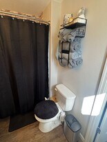 307 W 2nd Ave in Kittitas, WA - Building Photo