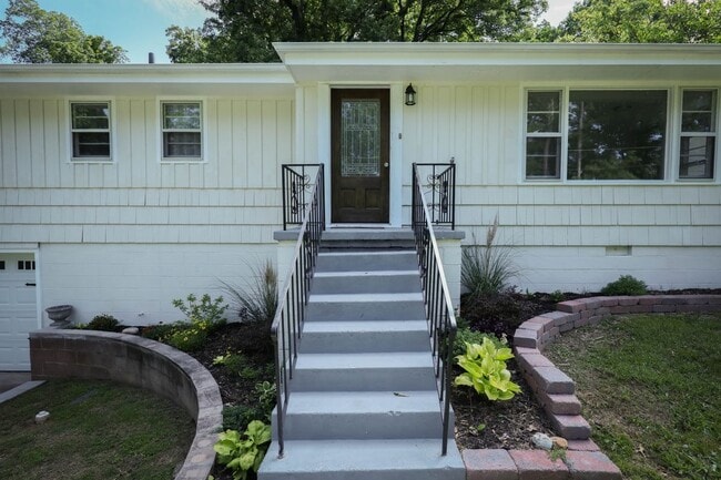 property at 3703 Chula Vista Dr