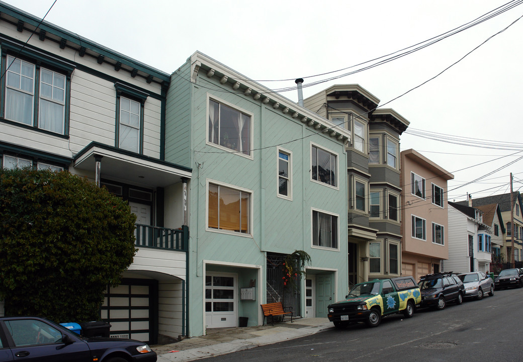 1547-1549 Treat Ave in San Francisco, CA - Building Photo