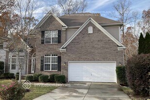 9822 Edinburgh Ln in Charlotte, NC - Building Photo