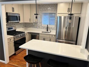 827 Durant Pl NE-Unit -6 in Atlanta, GA - Building Photo - Building Photo