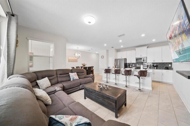 900 Pebble Beach Dr in Davenport, FL - Building Photo - Building Photo