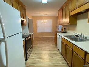 2513 Reabok Cir SW in Huntsville, AL - Building Photo - Building Photo