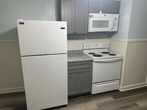 4 Church St in Oxford, MA - Building Photo - Building Photo