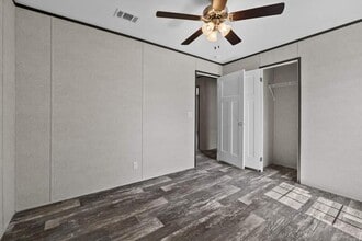 6550 Hidden Oaks Dr in North Fort Myers, FL - Building Photo - Building Photo