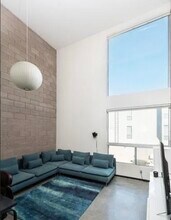 727 E Portland St, Unit 7 in Phoenix, AZ - Foto de edificio - Building Photo