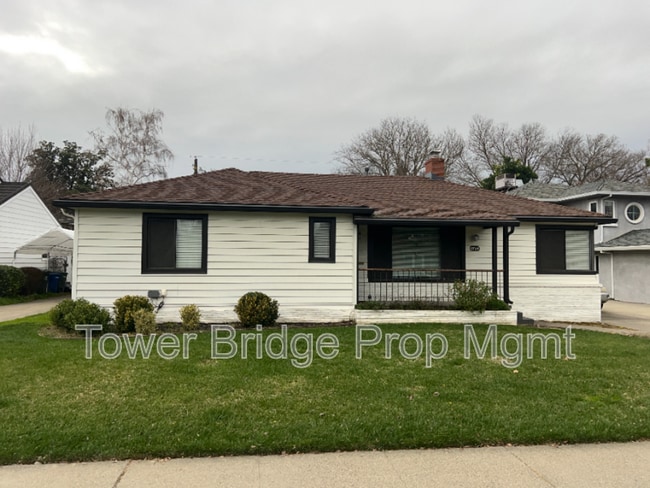 property at 5724 Callister Ave