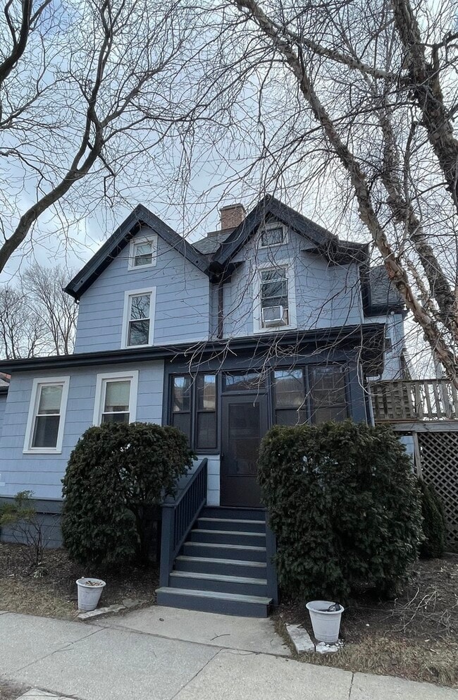 property at 910 Lake St
