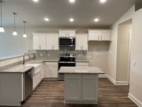 5184 Peach Dr in Milton, FL - Building Photo - Building Photo