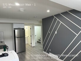 571 Myles Heidt Mnr in Saskatoon, SK - Building Photo