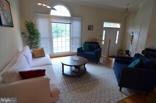 8173 Boss St in Vienna, VA - Building Photo