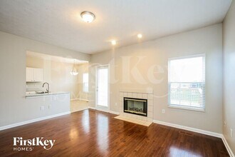17933 Forreston Oak Dr in Noblesville, IN - Building Photo - Building Photo