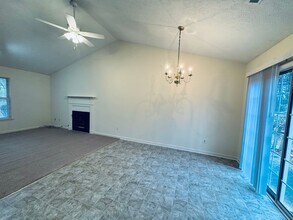 205 Wiggington Rd in Lynchburg, VA - Building Photo - Building Photo