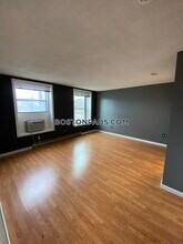 80 Foster St-Unit -308 in Peabody, MA - Building Photo - Building Photo