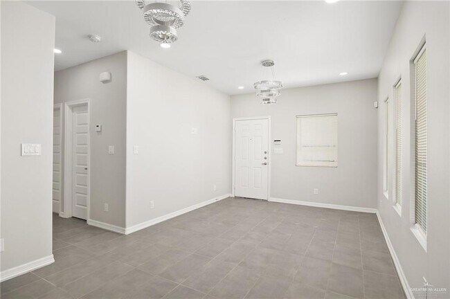 3605 Frio Ave in McAllen, TX - Building Photo - Building Photo