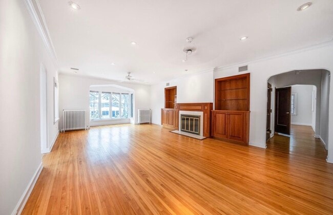 1721 Humboldt Ave S in Minneapolis, MN - Building Photo - Building Photo