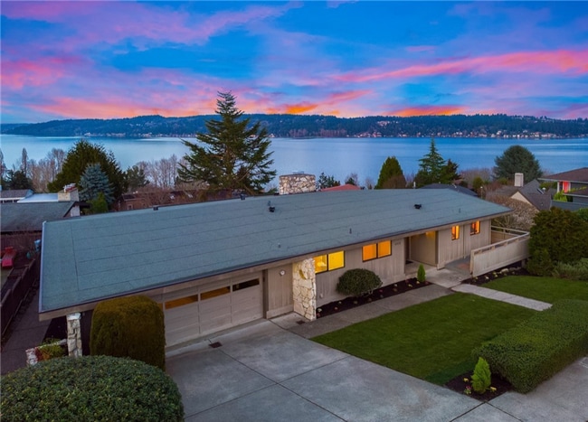property at 4930 NE 86th St