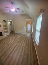 250 Oxmoor Pl in Birmingham, AL - Building Photo - Building Photo