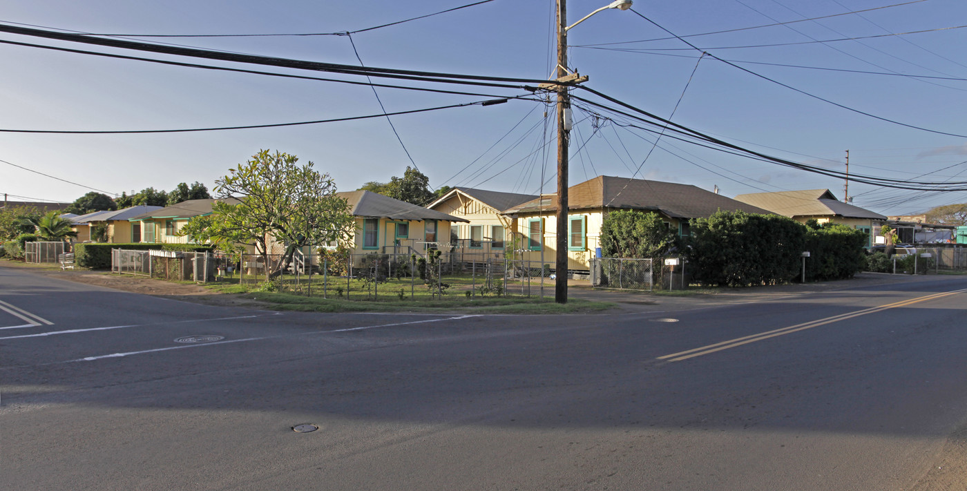 85-903-85-925 Mill St in Waianae, HI - Foto de edificio