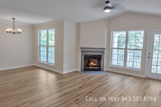 700 Daniel Ellis Dr in Charleston, SC - Building Photo - Building Photo