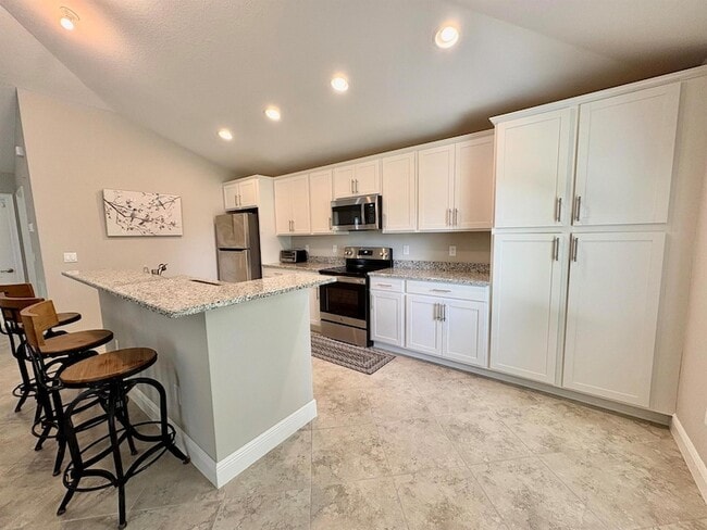 713 SE East Ave in Stuart, FL - Building Photo - Building Photo