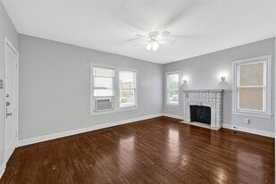 4304 Pease St in Houston, TX - Building Photo