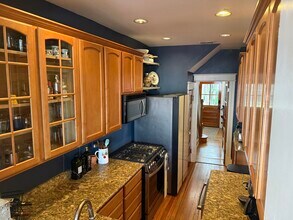 320 Tennessee Ave NE in Washington, DC - Building Photo - Building Photo