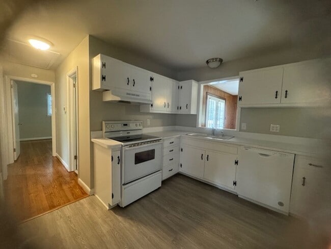 202 Crest Rd in Cary, NC - Building Photo - Building Photo