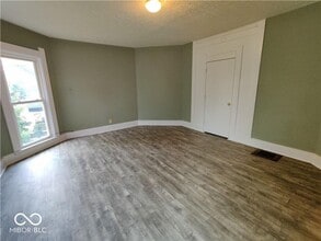 17 E Mechanic St in Shelbyville, IN - Building Photo - Building Photo