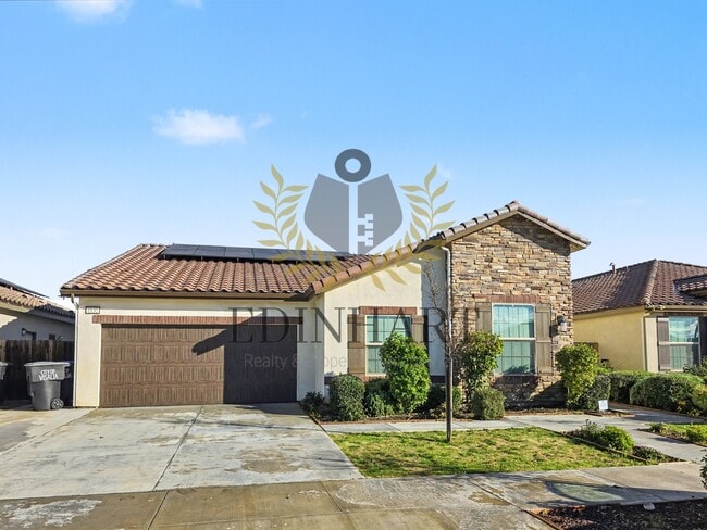 1132 S Simon St in Visalia, CA - Building Photo - Building Photo