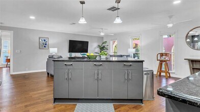1630 Jeffords St in Clearwater, FL - Building Photo - Building Photo