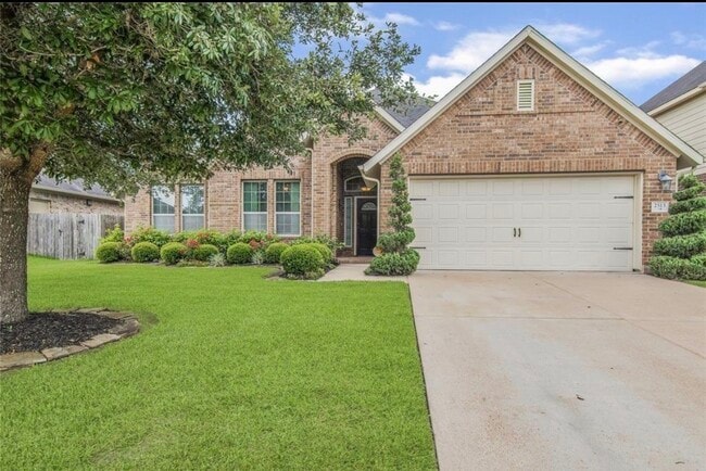 property at 2513 Golfcrest Dr
