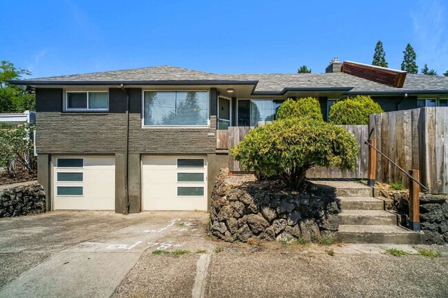 property at 8127 NE Beech St